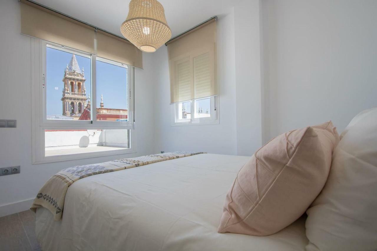Triana Deluxe Skyview Appartement Sevilla Buitenkant foto